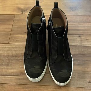 Linea Paolo camo wedge sneakers